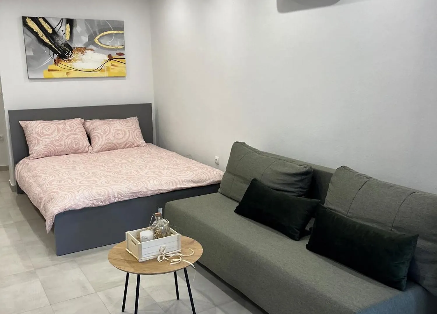 ויר Apartmani Bb דירה